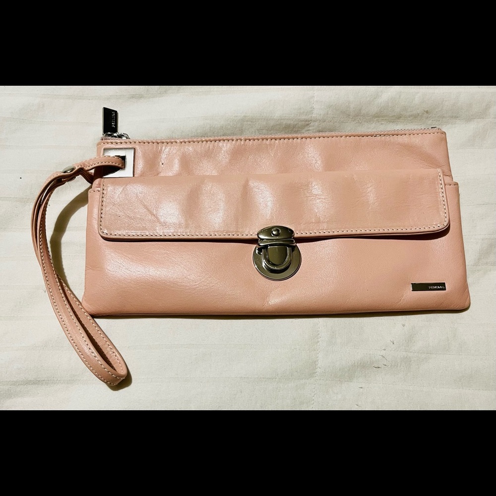 Gorgeous pink Perlina New York clutch